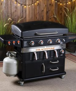 Alternative view of Blackstone 4 Burner and Air Fryer Combo - 36"